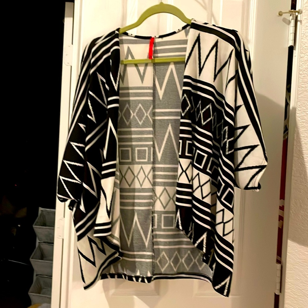 Pullover light jacket - size Medium